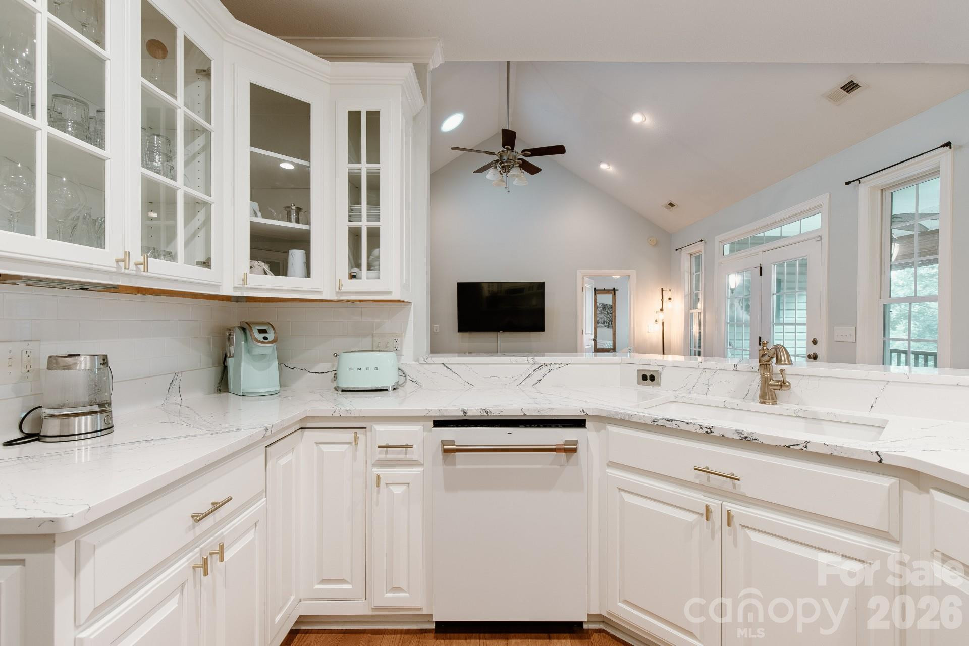 110 Mandy Lane - Photo 15