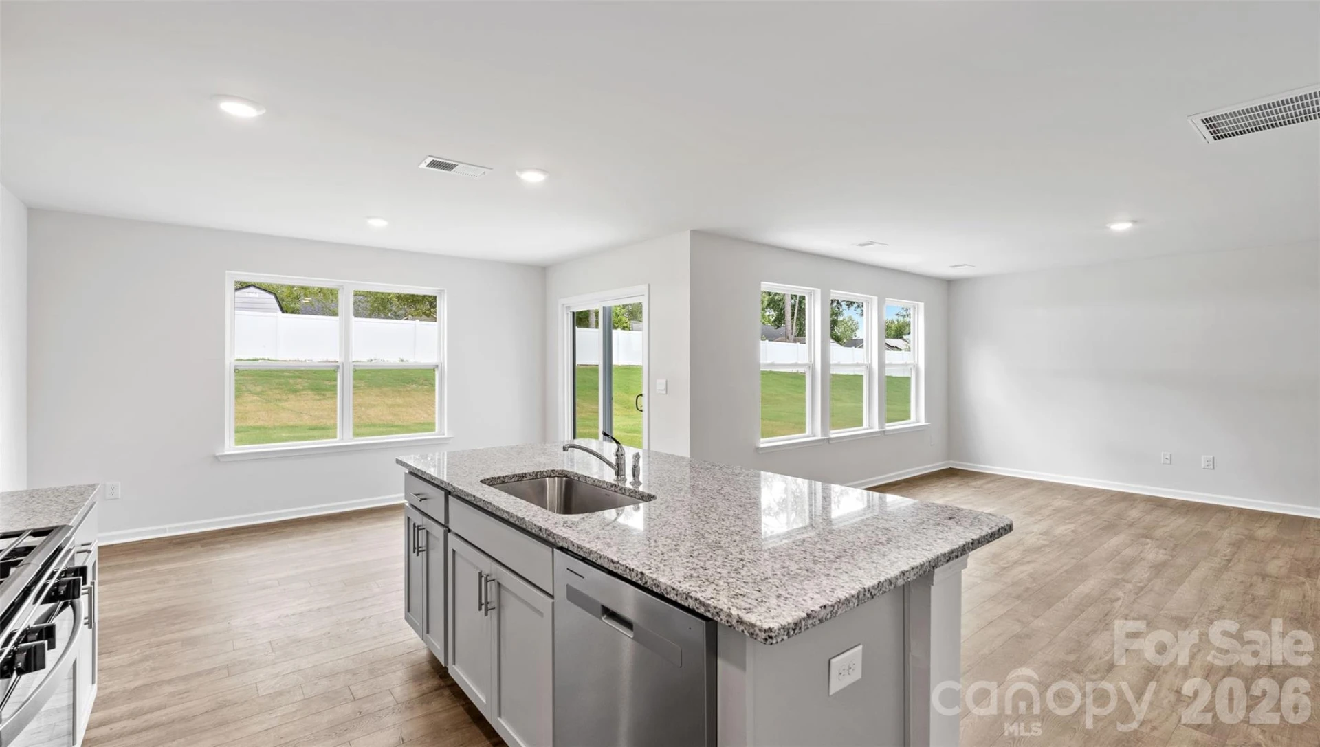 105 Lauren Lane - Photo 4