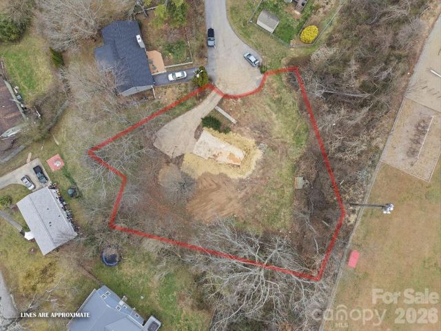 15 Village Park Drive, Weaverville, NC, 28787