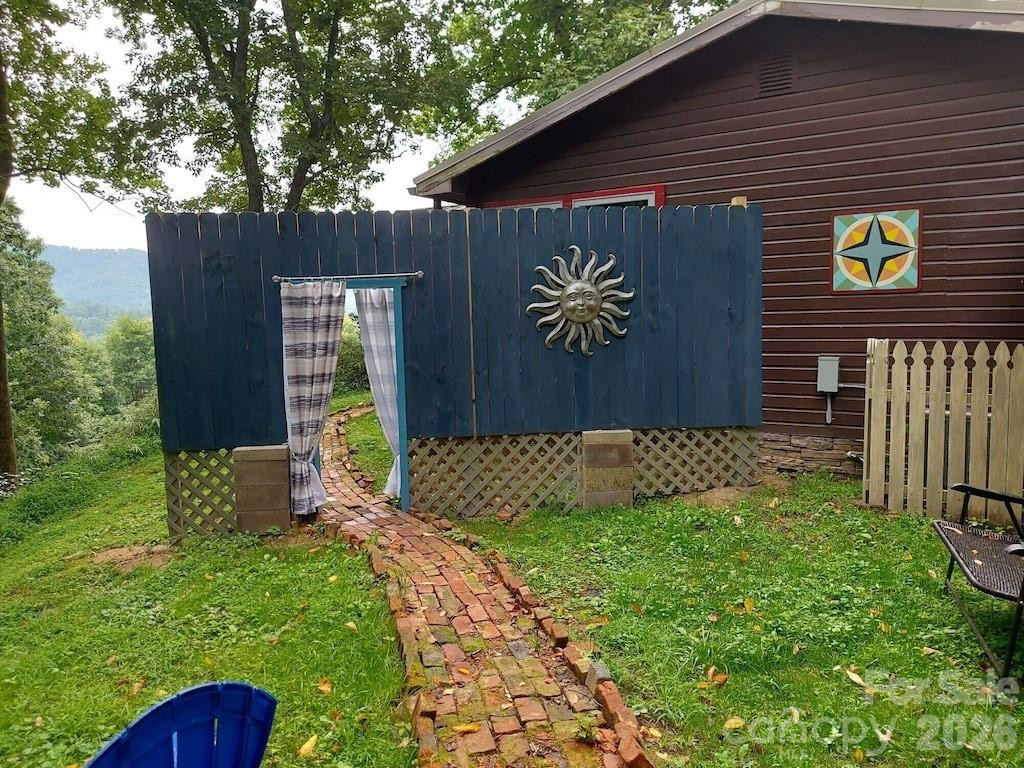 346 Lucky Lane - Photo 43