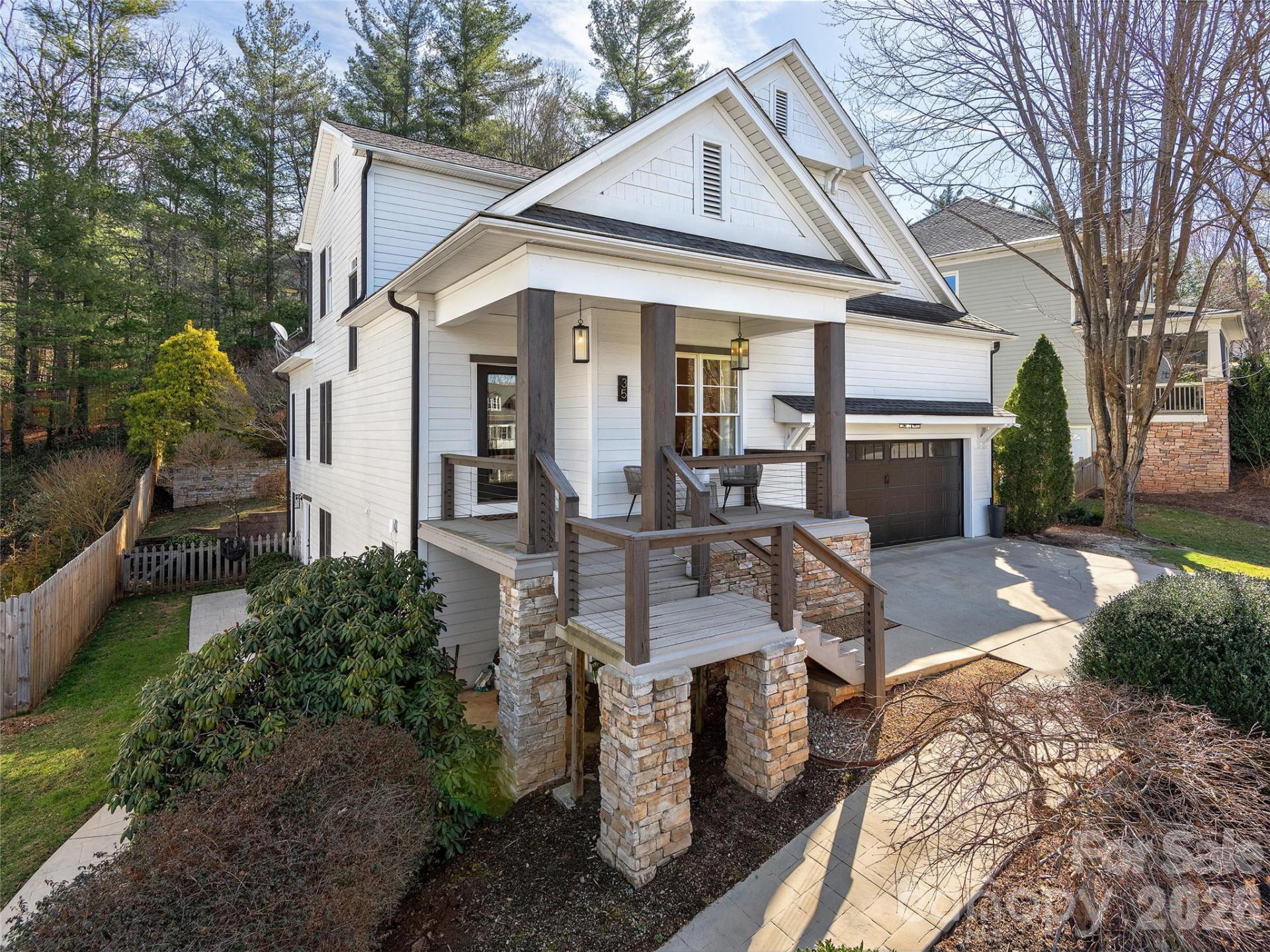 35 White Ash Drive - Photo 2