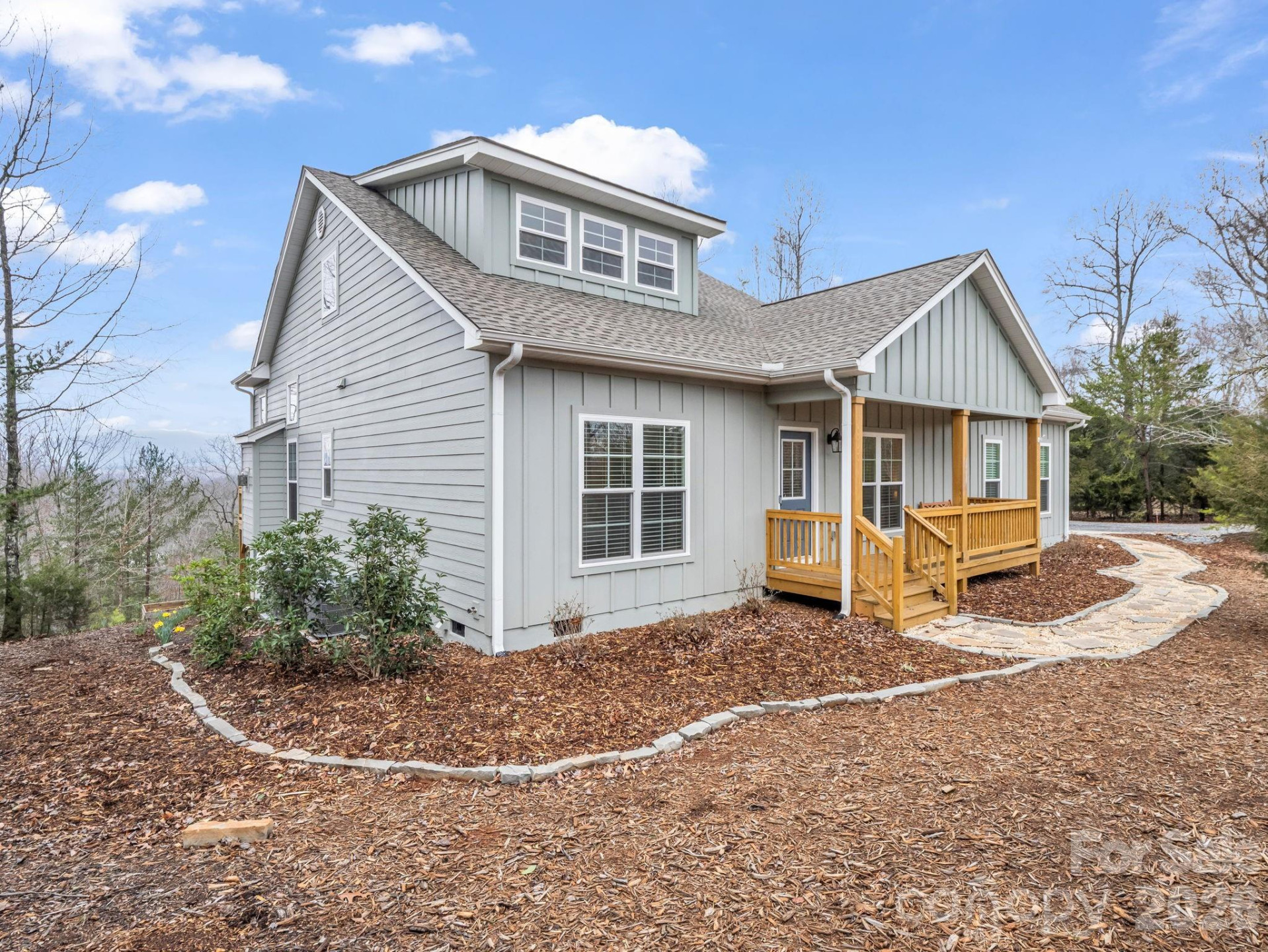 631 Mountain Parkway - Photo 2