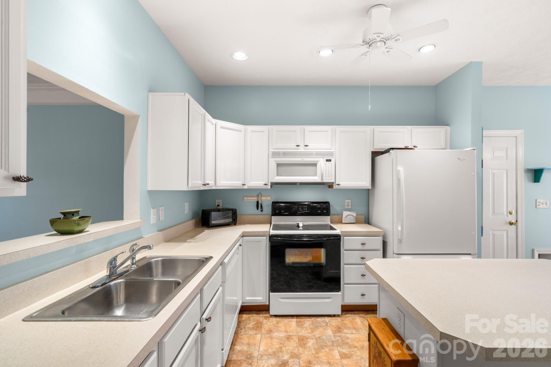 403 Sassafras Drive - Photo 12