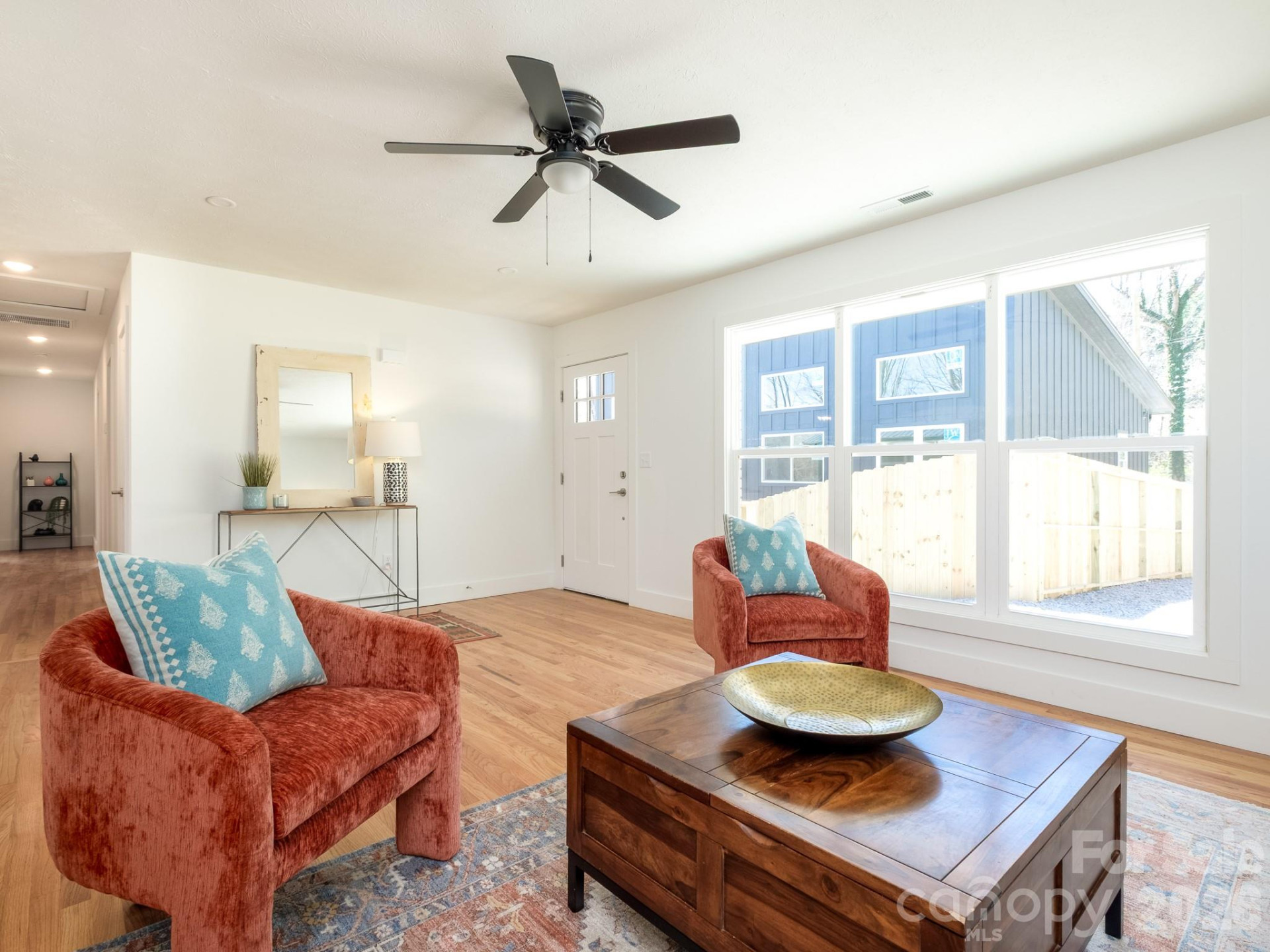 114 Shady Oak Drive - Photo 5