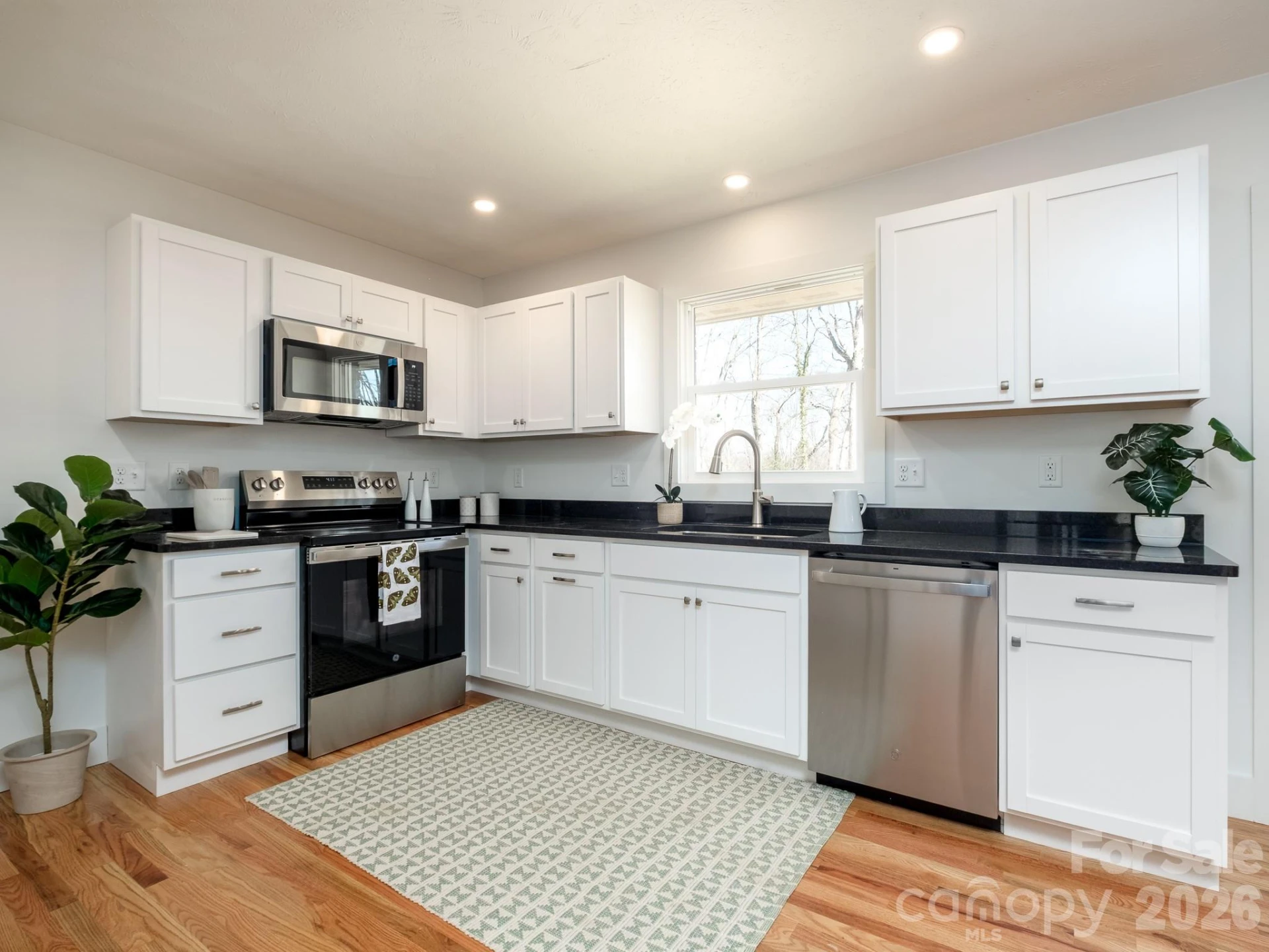 114 Shady Oak Drive - Photo 7