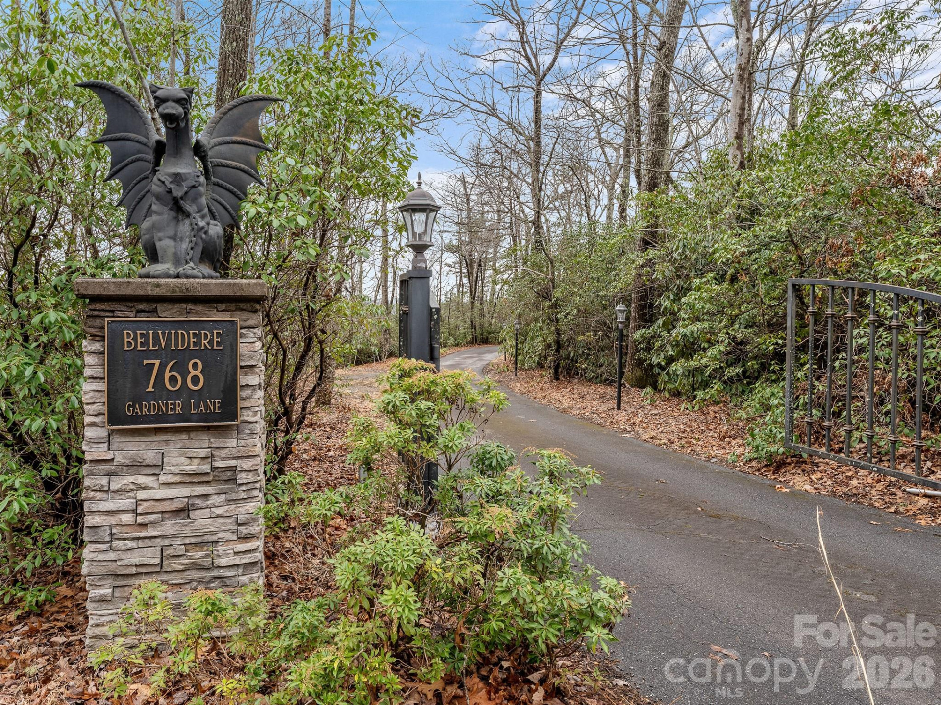 768 Gardner Lane - Photo 4