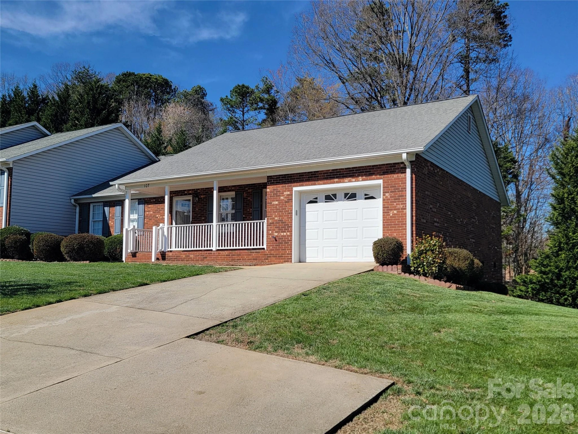 107 Forrest Glenn Court - Photo 2