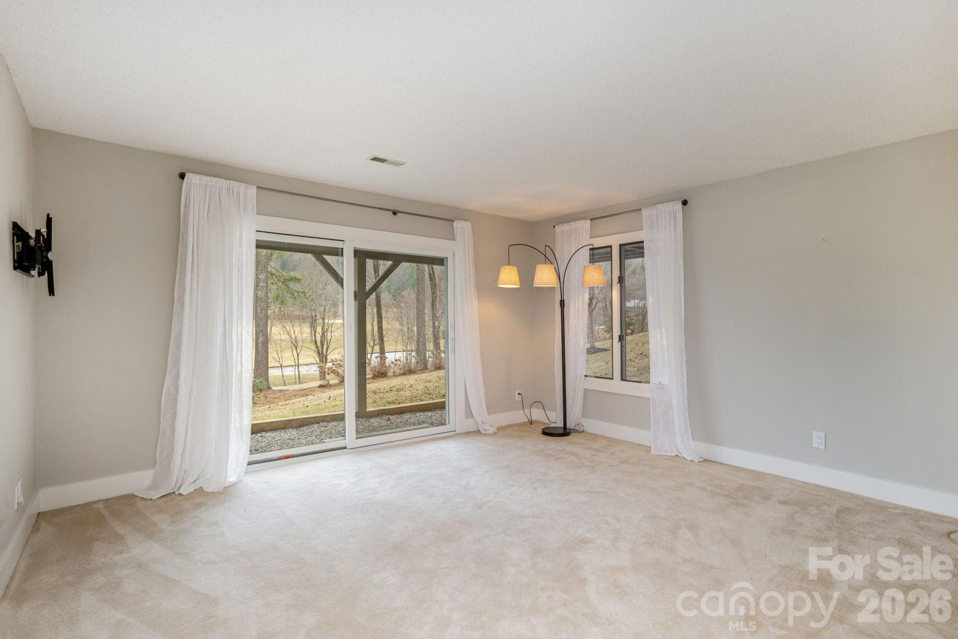 155 WINDING MEADOWS Drive - Photo 31