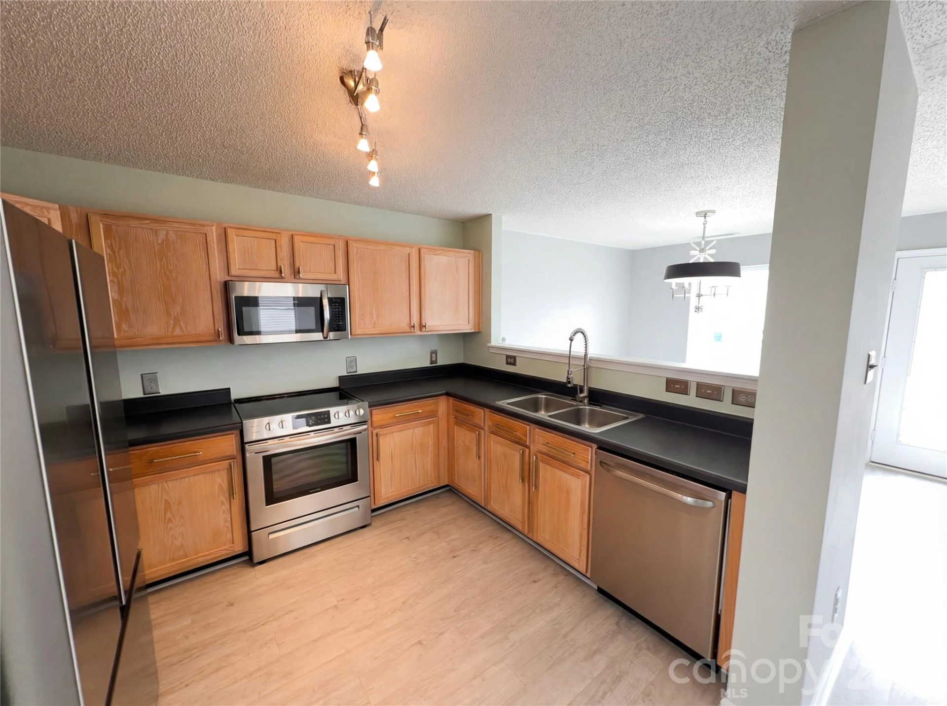 1911 Almond Hills Drive - Photo 2