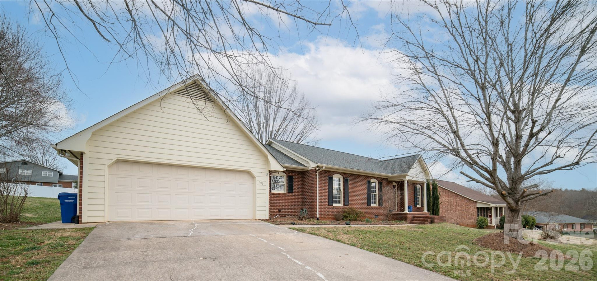 106 Pinebark Court - Photo 2