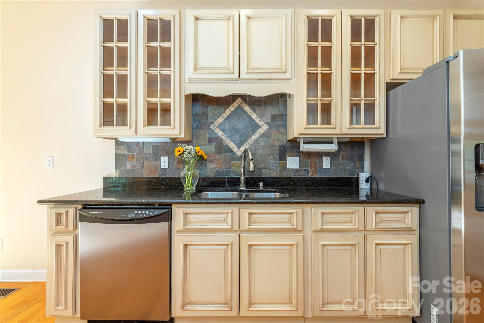 75 Noble Road - Photo 18