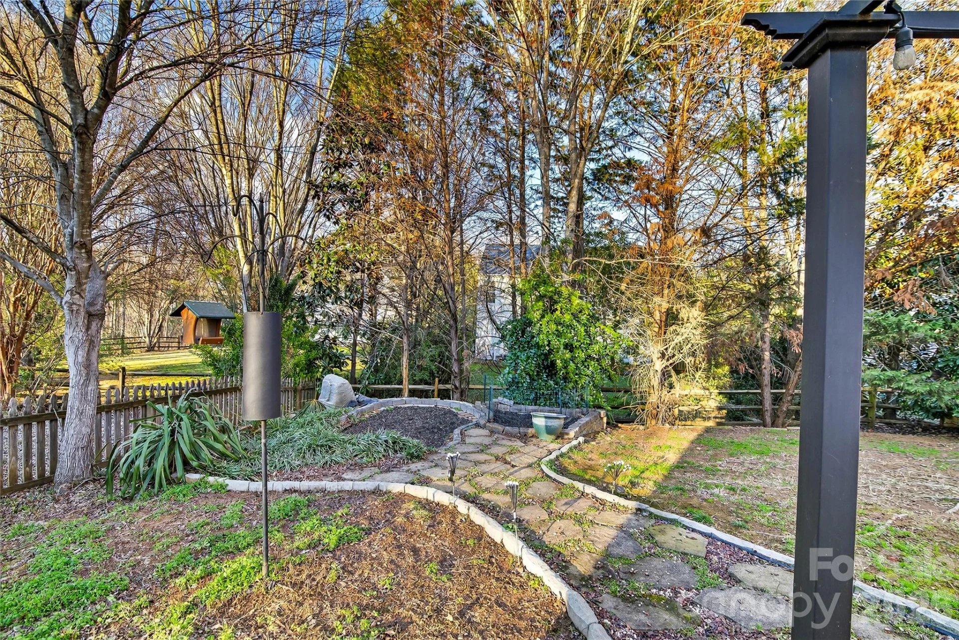 8704 Laurel Run Drive - Photo 16