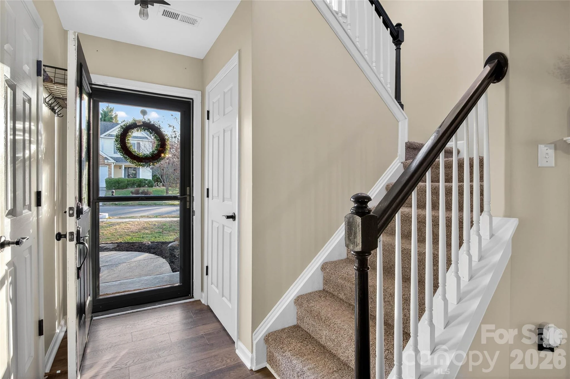 8704 Laurel Run Drive - Photo 18