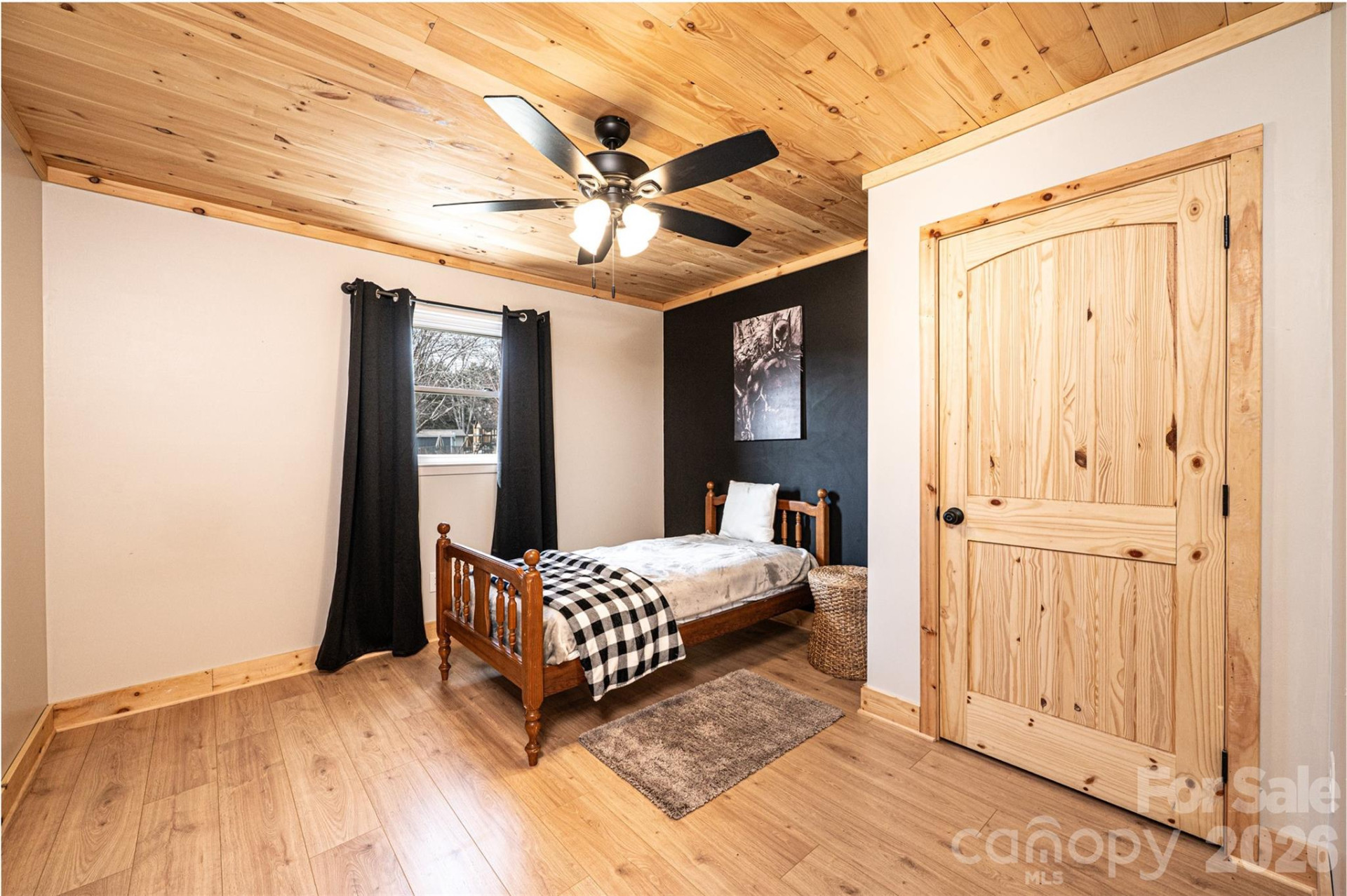 110 Windsor Street - Photo 16