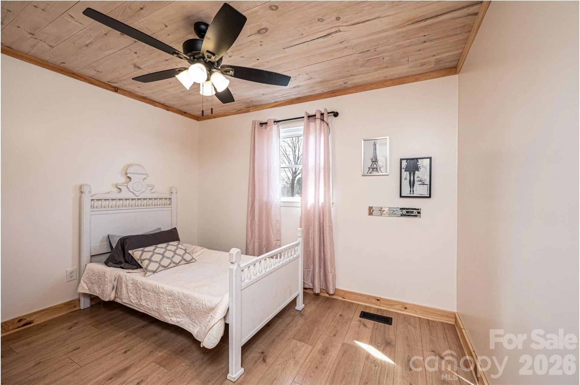 110 Windsor Street - Photo 18