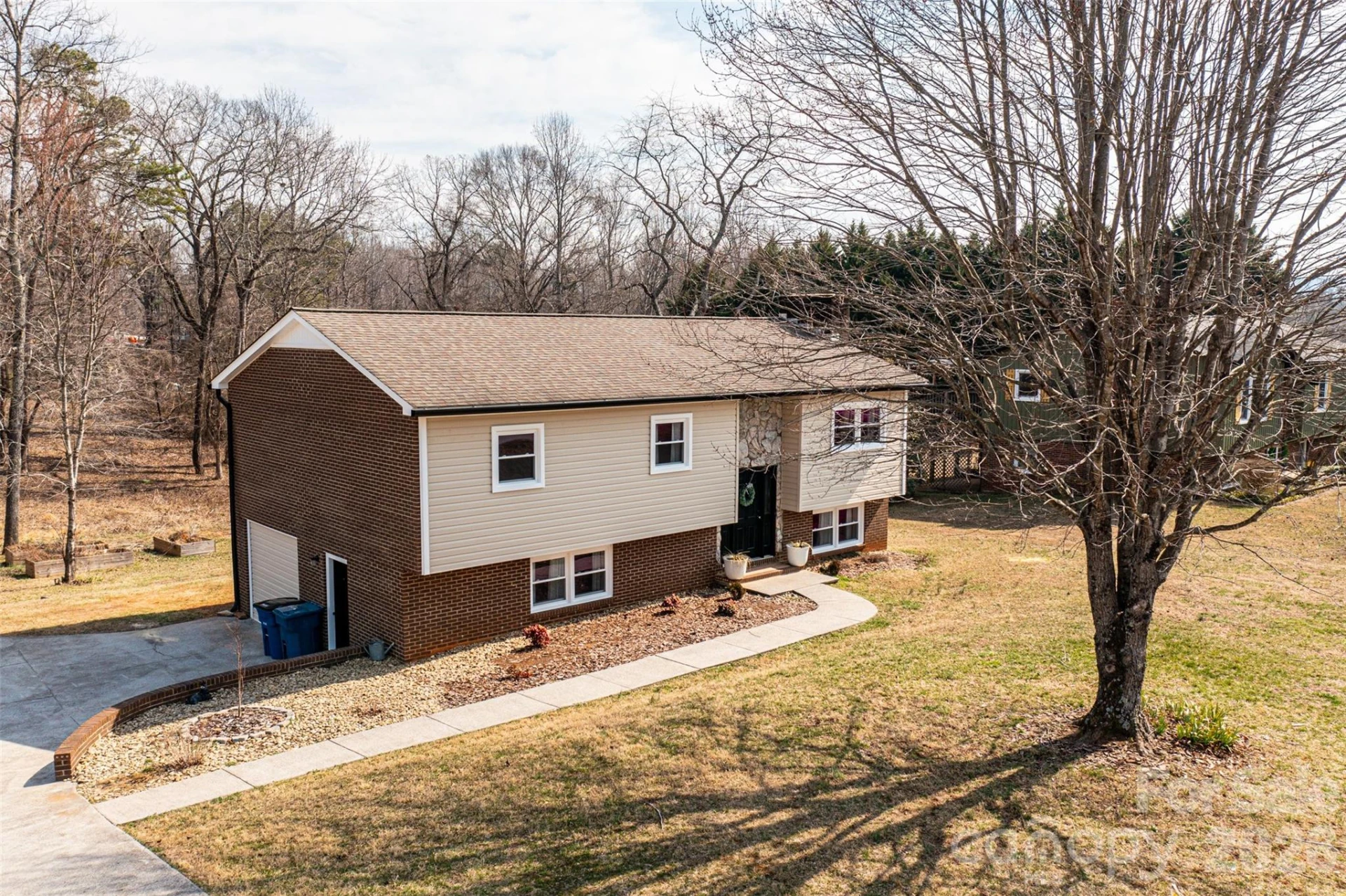 110 Windsor Street - Photo 32