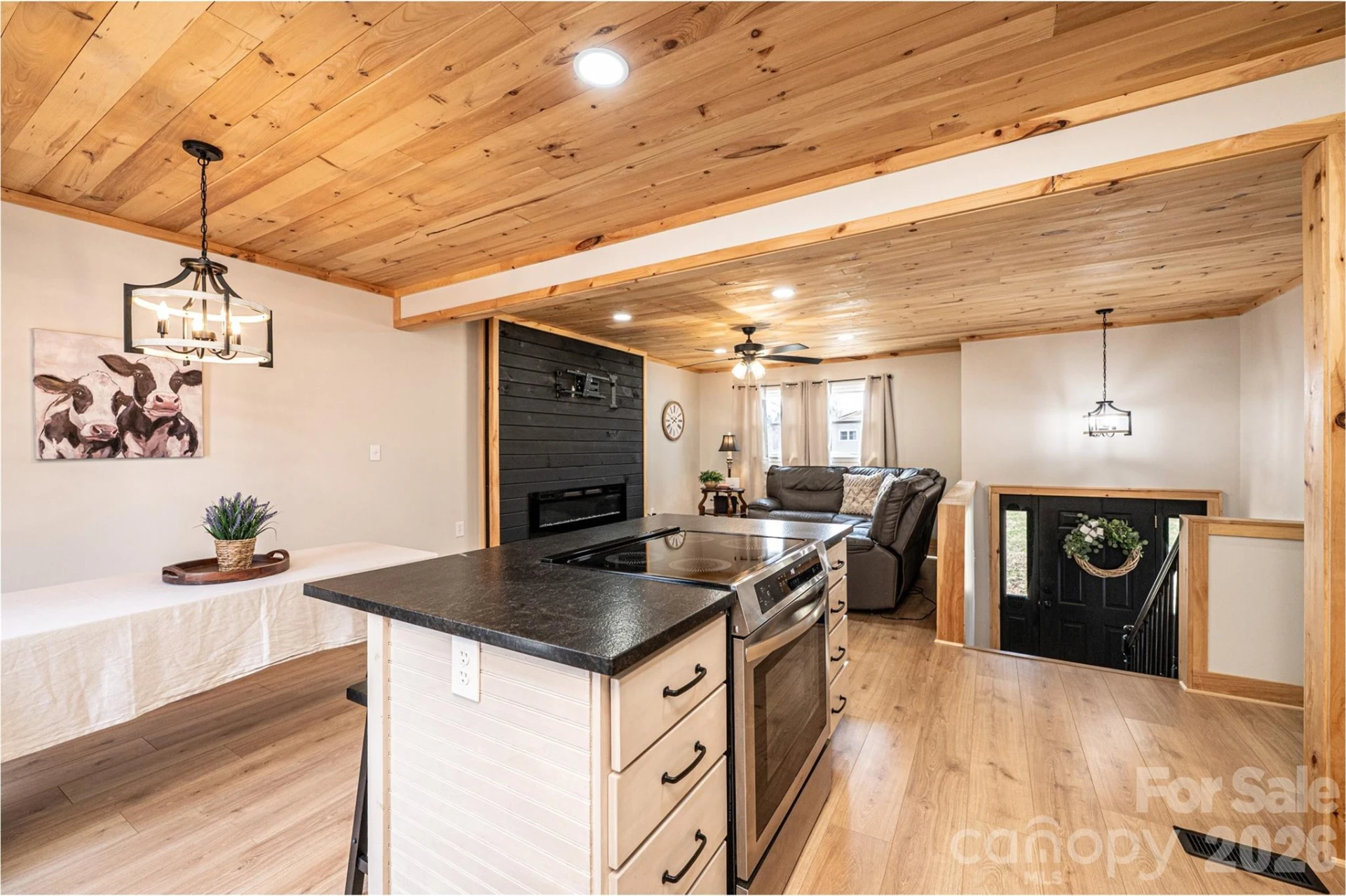 110 Windsor Street - Photo 8