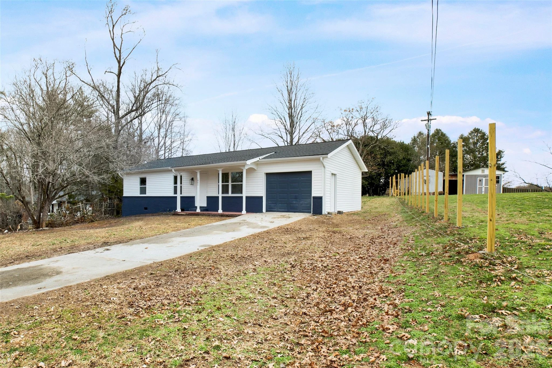 1801 Highland Avenue - Photo 2
