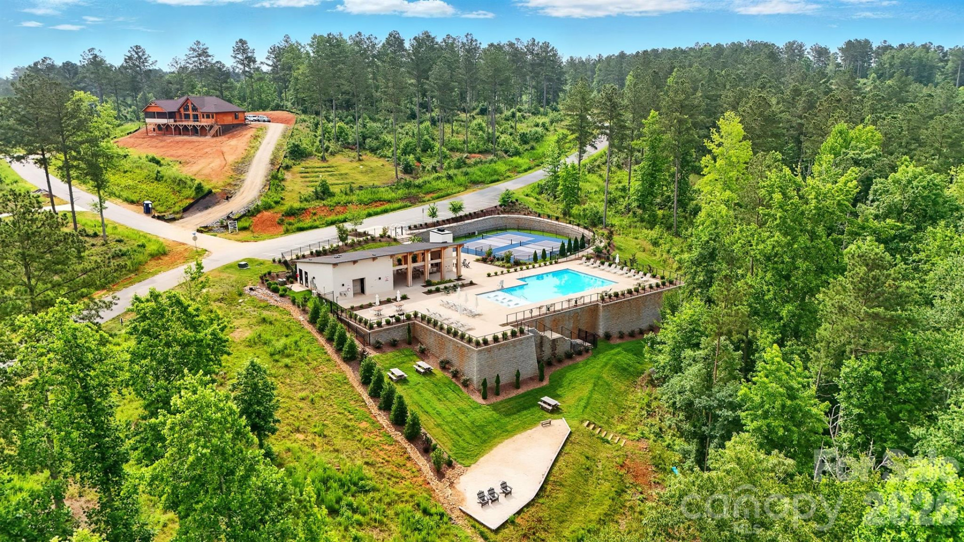 2308 Jumping Run #34 - Photo 2