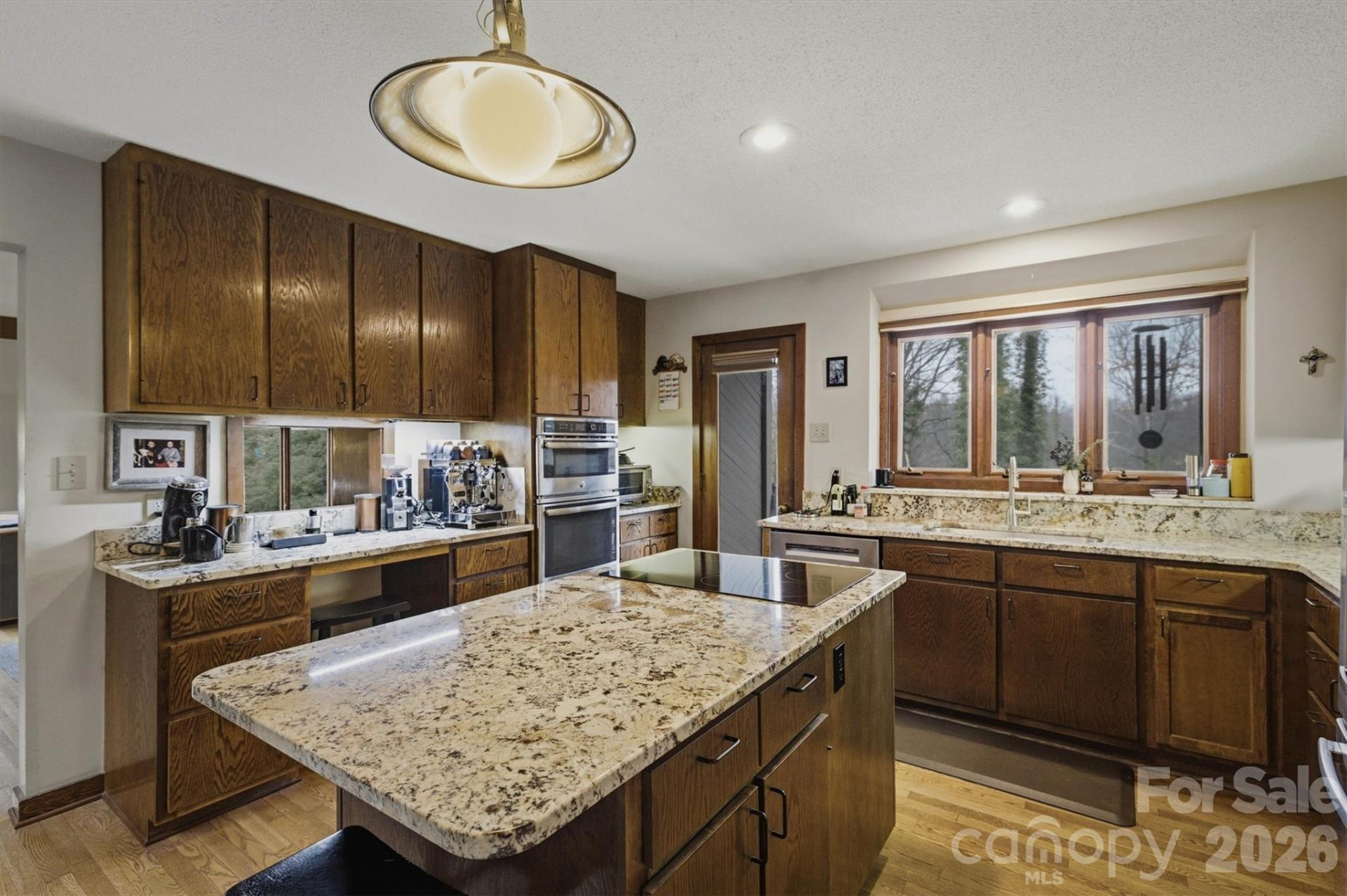 104 1/2 Woodbine Terrace - Photo 9