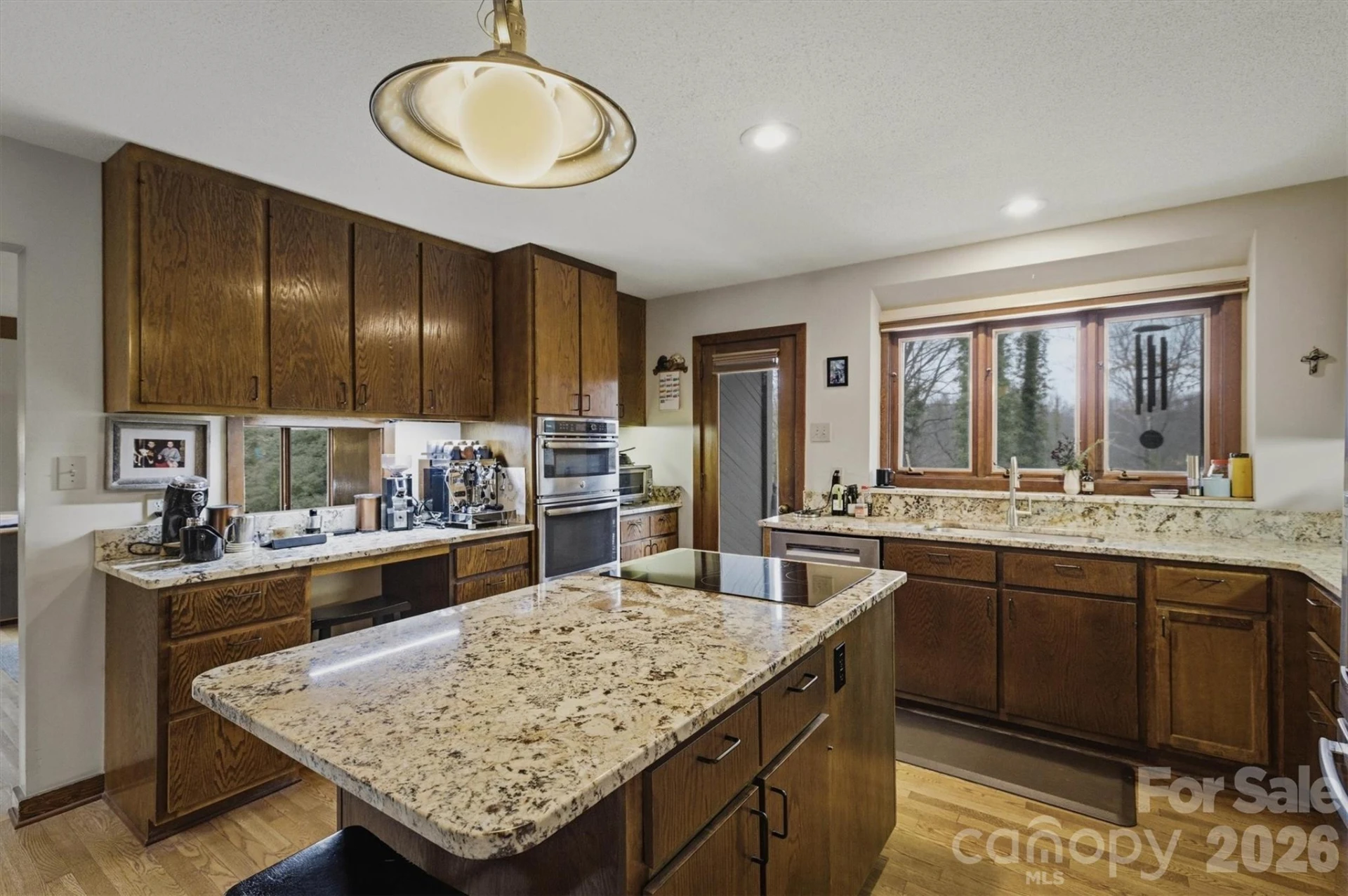 104 1/2 Woodbine Terrace - Photo 9