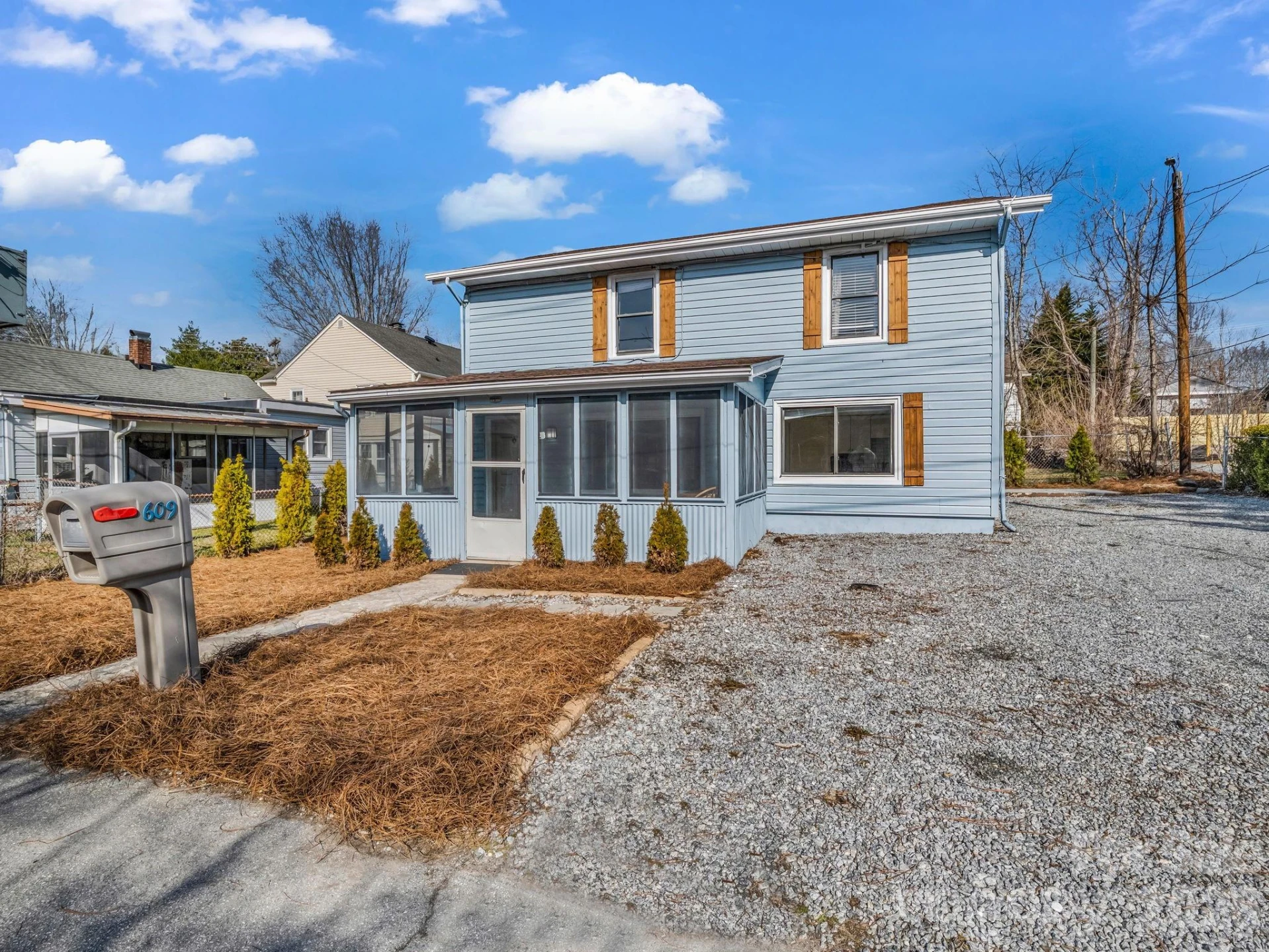 609 Edgewood Avenue - Photo 2