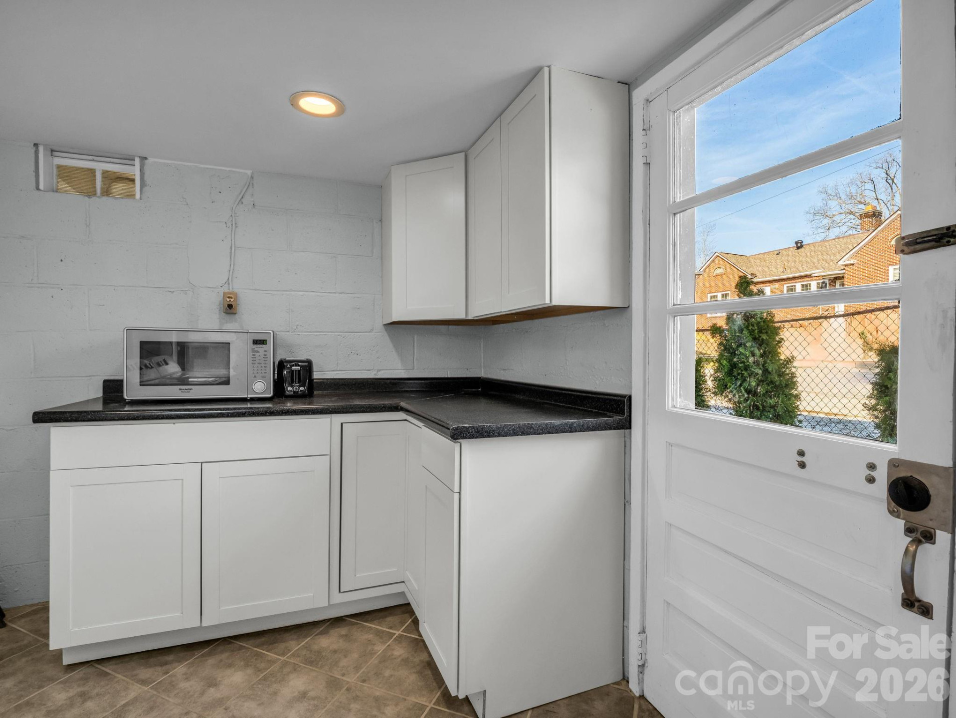 609 Edgewood Avenue - Photo 15