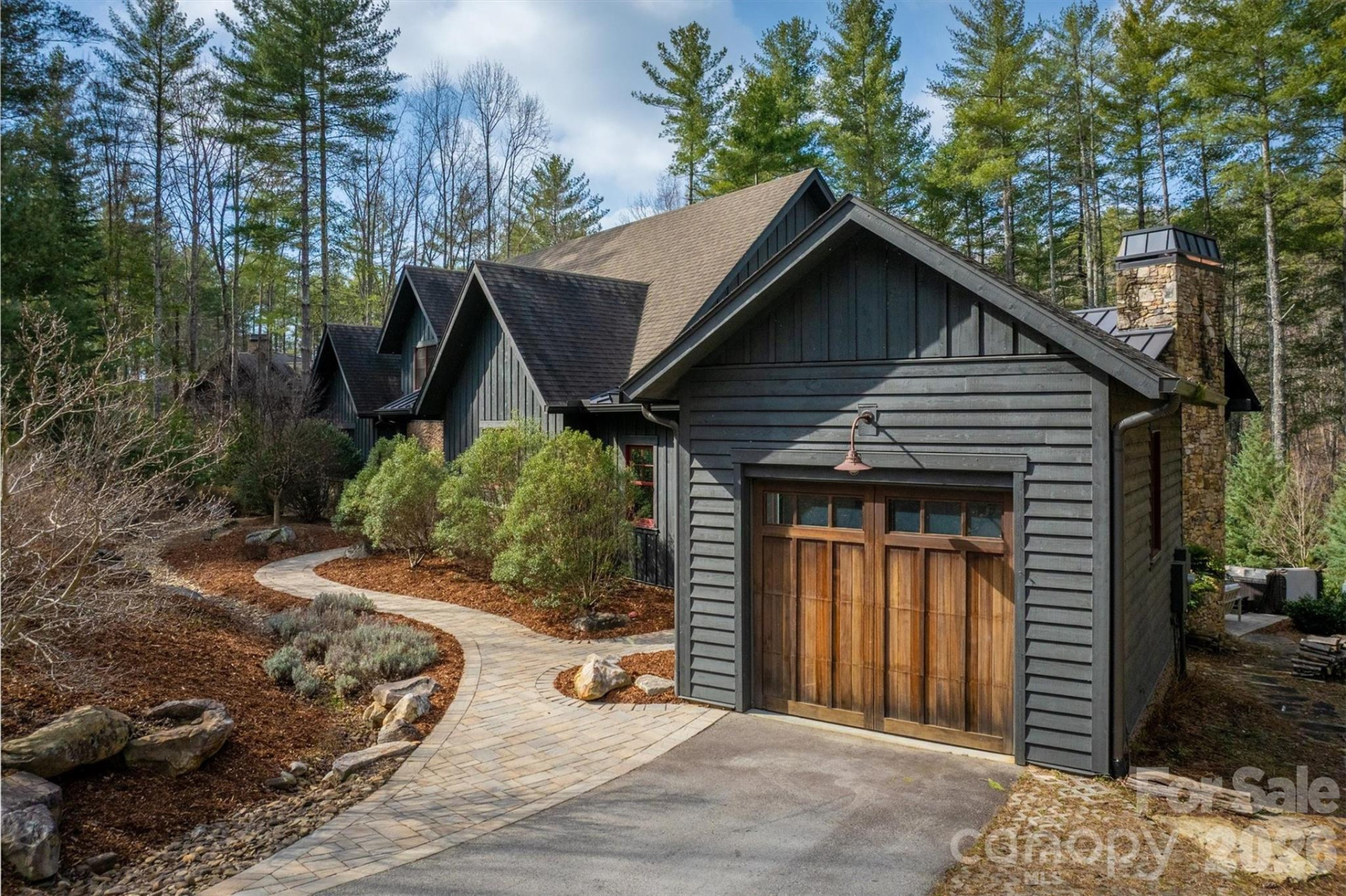 3201 Donahue Drive - Photo 3