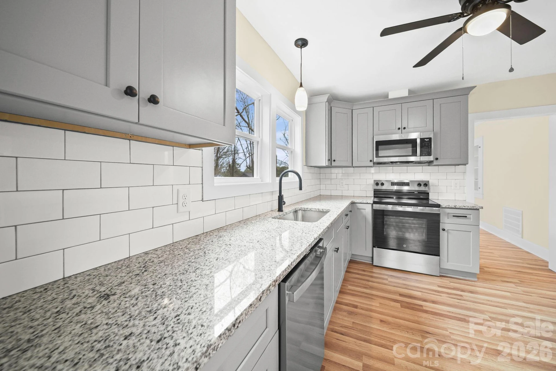 411 Jackson Street - Photo 16
