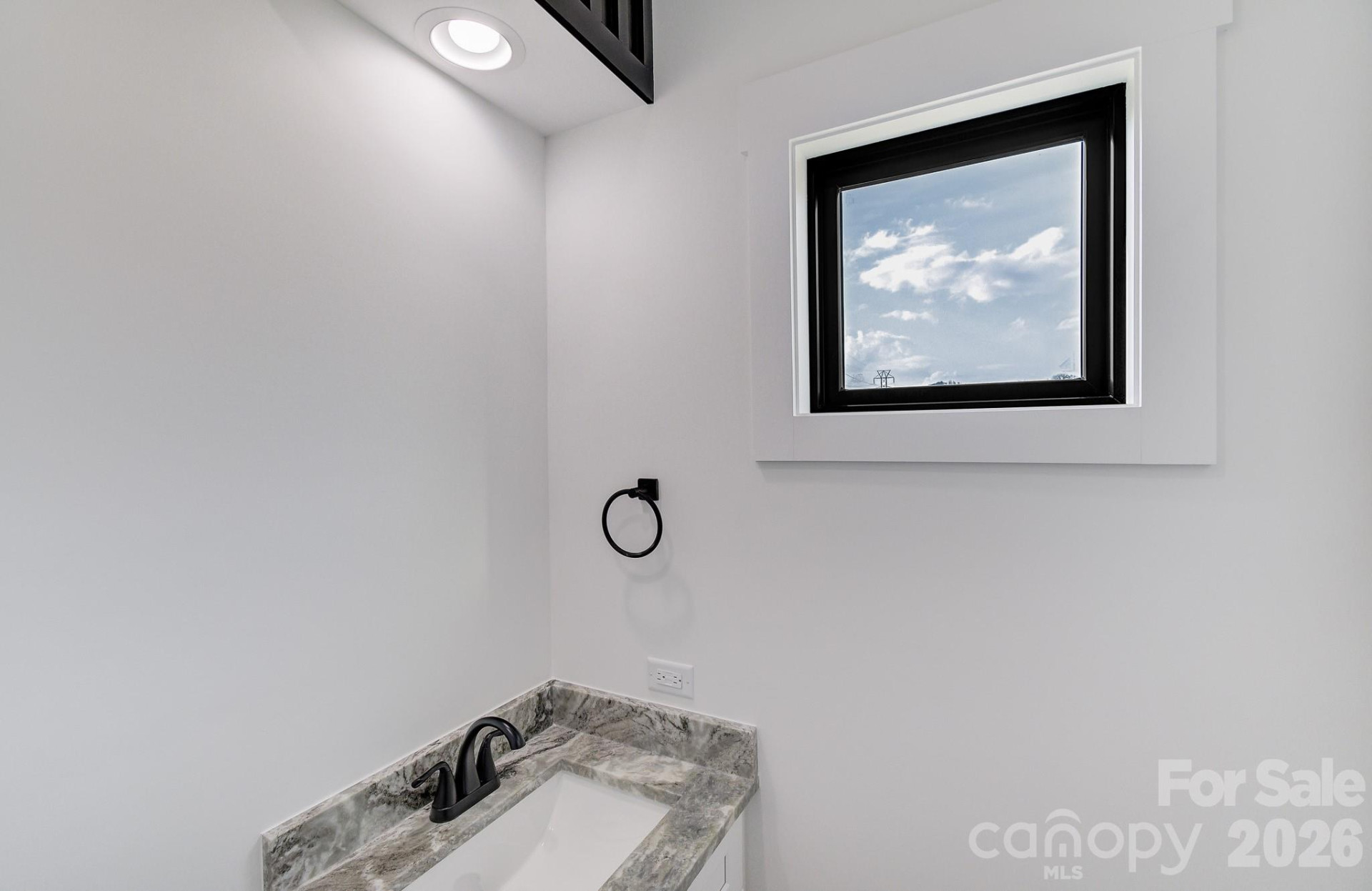 4 Martha Kate Drive - Photo 28