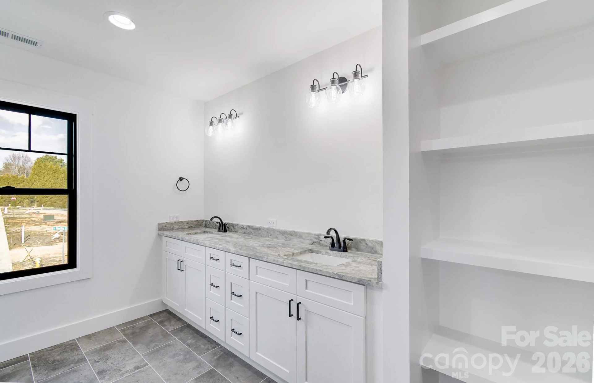4 Martha Kate Drive - Photo 31