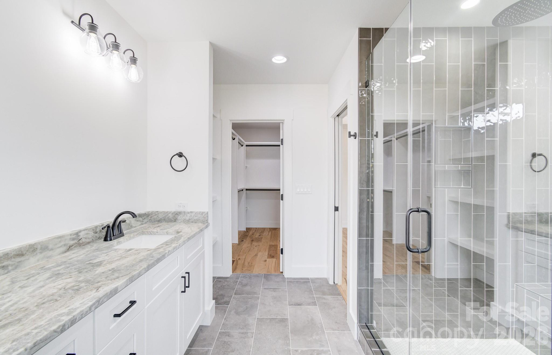 4 Martha Kate Drive - Photo 38