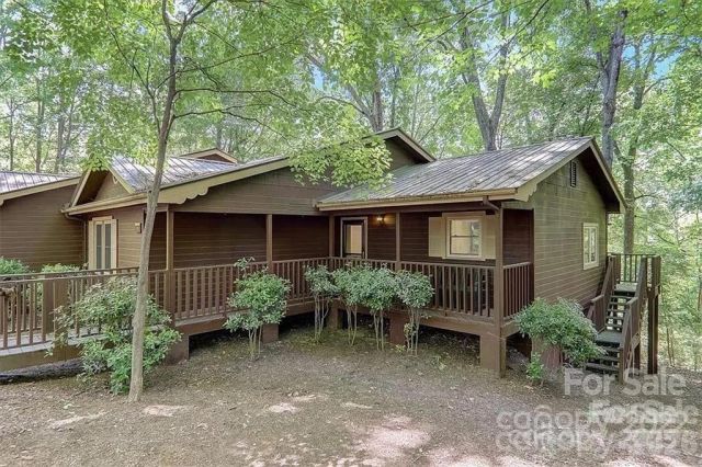 385 Whitney Boulevard, Lake Lure, NC, 28746