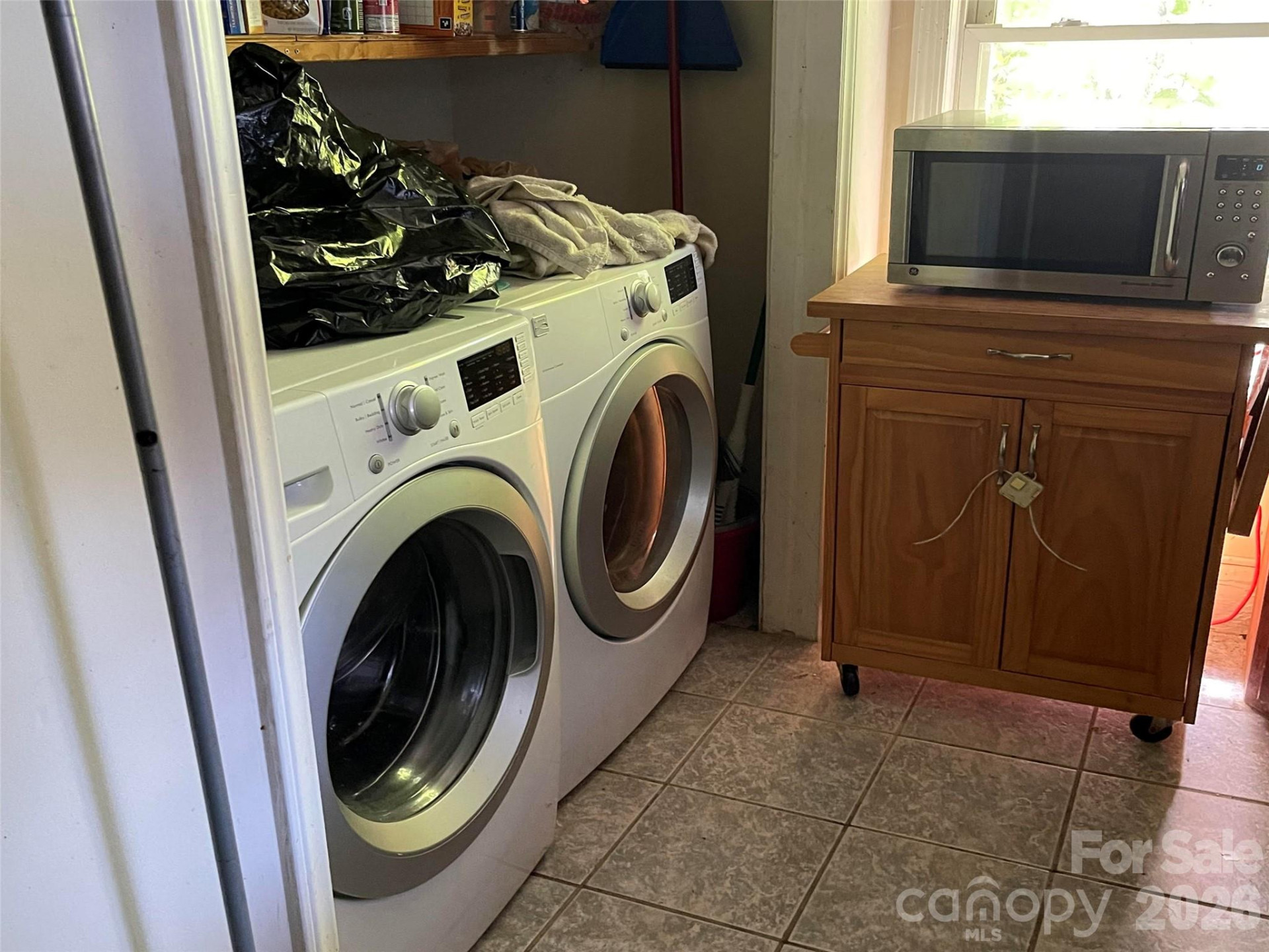 106 Riverview Drive - Photo 2