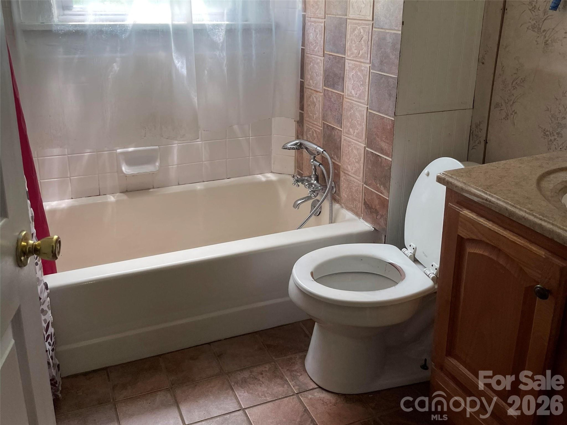 106 Riverview Drive - Photo 4