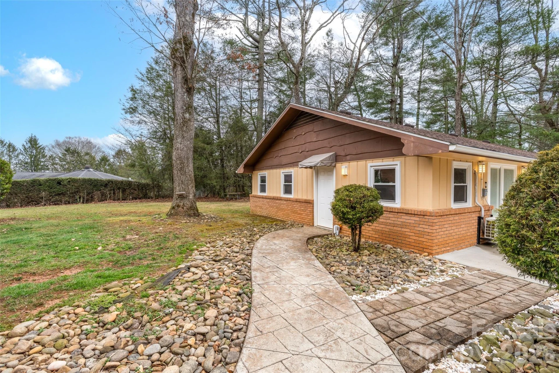 1034 Orchard Road - Photo 21