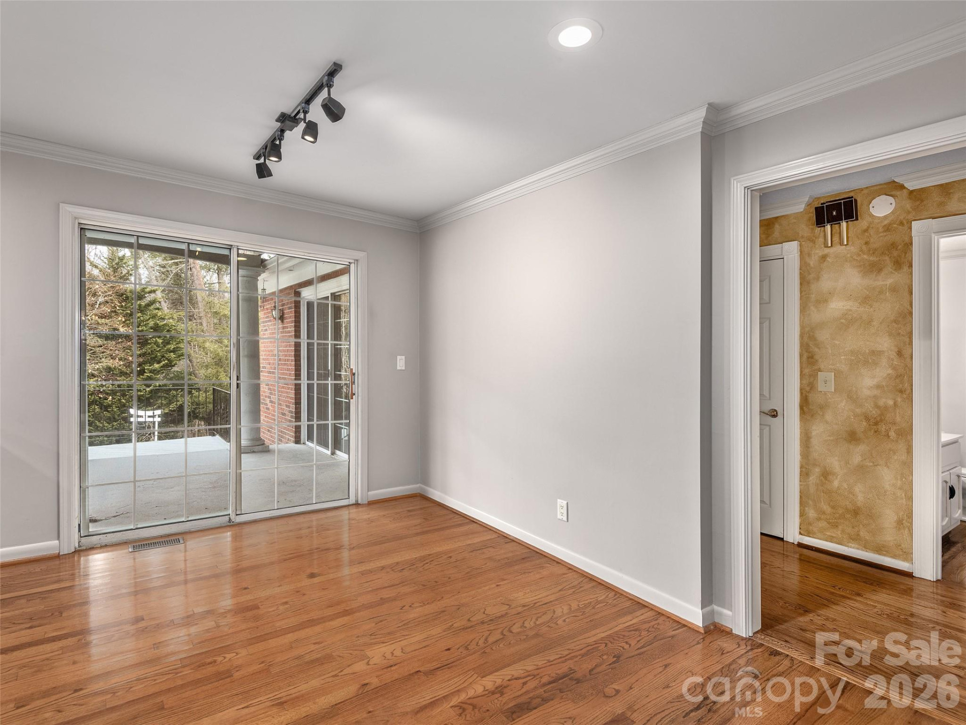 110 Glengary Drive - Photo 12