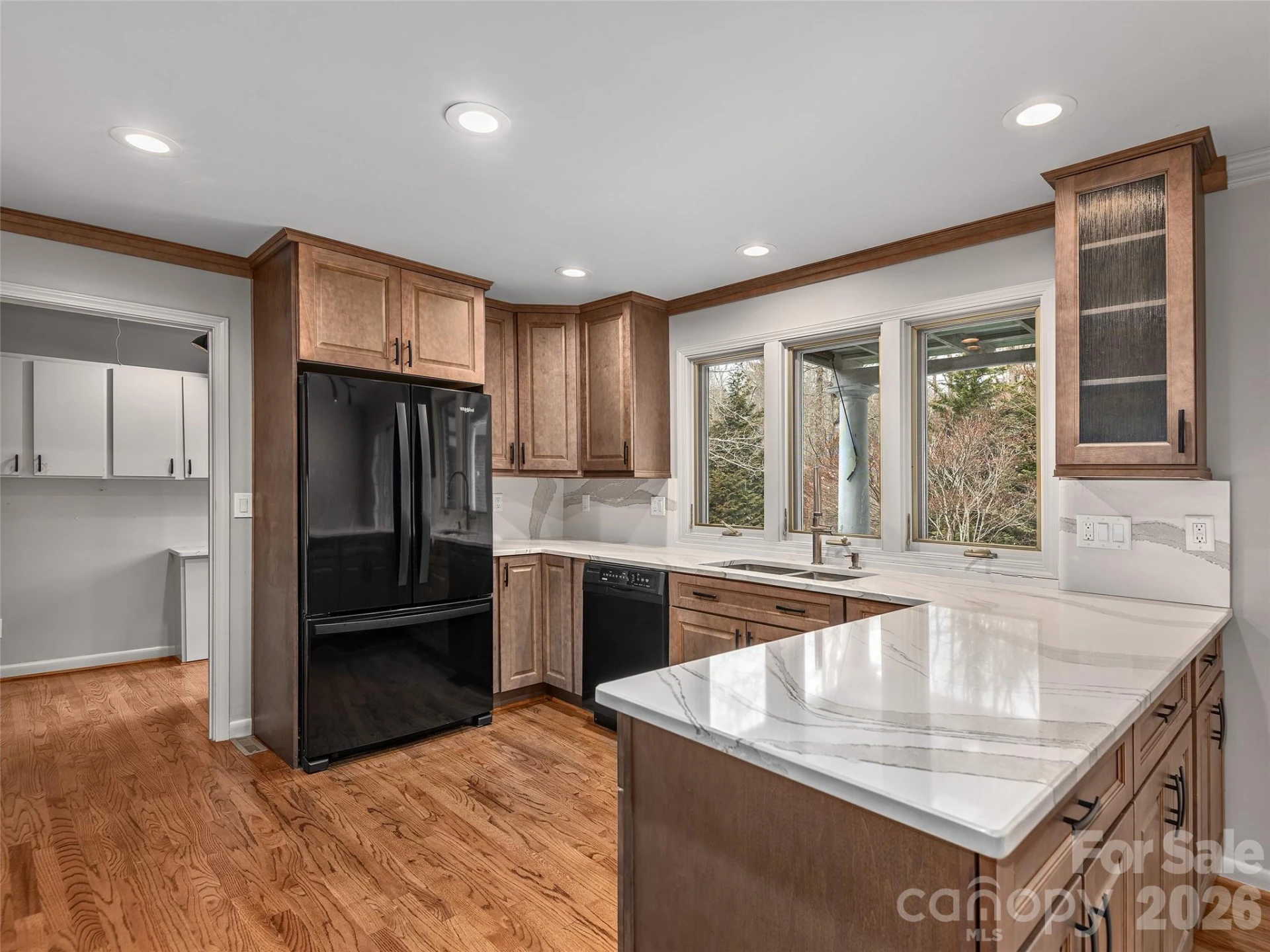 110 Glengary Drive - Photo 8