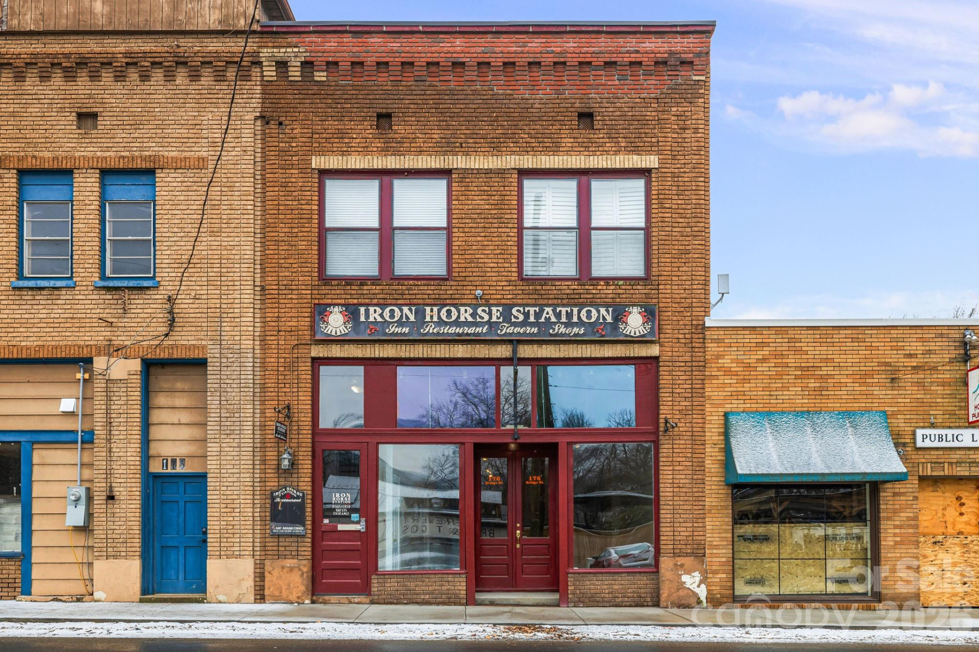 24 Andrews Avenue #3