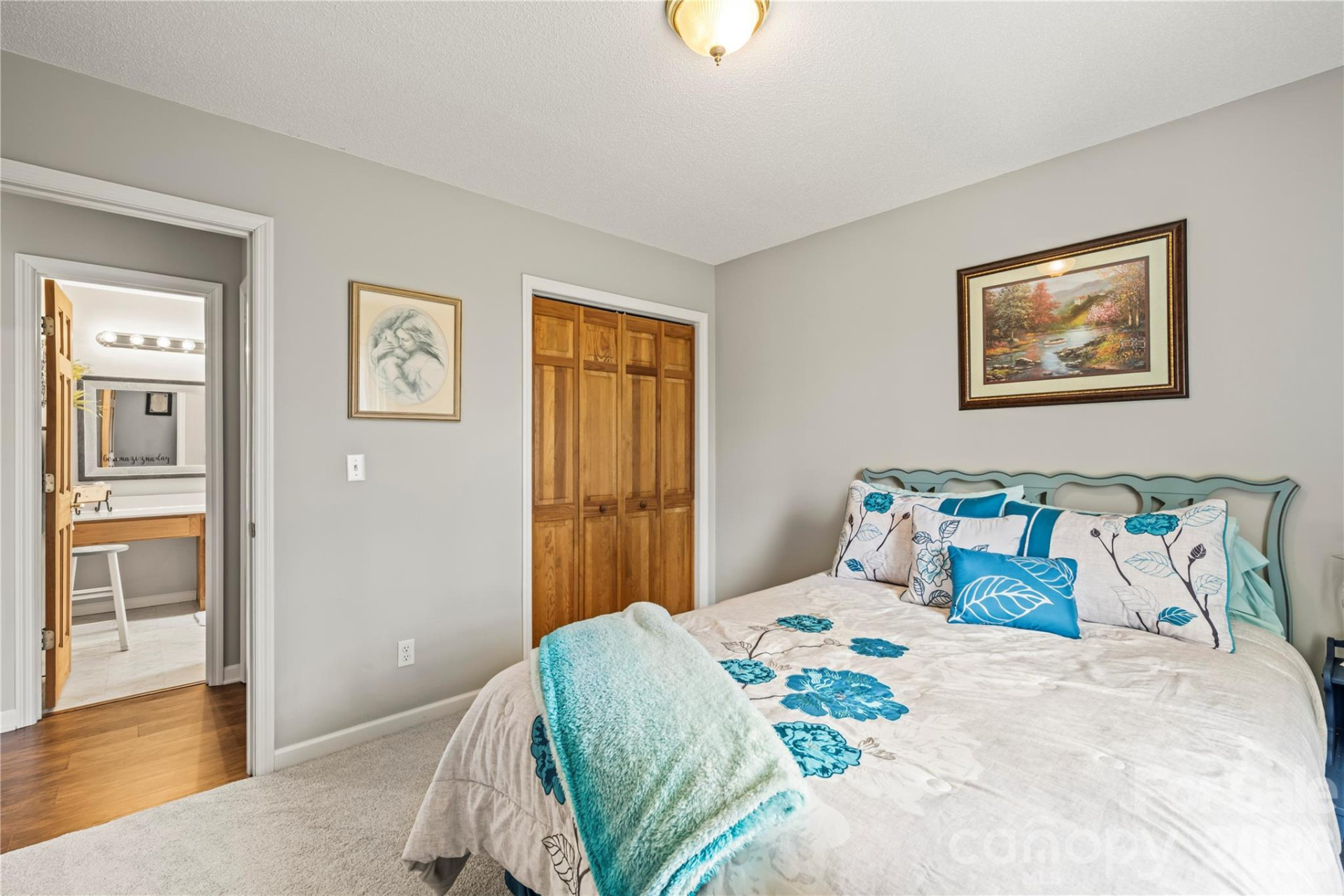 112 Bridlewood Trail - Photo 17