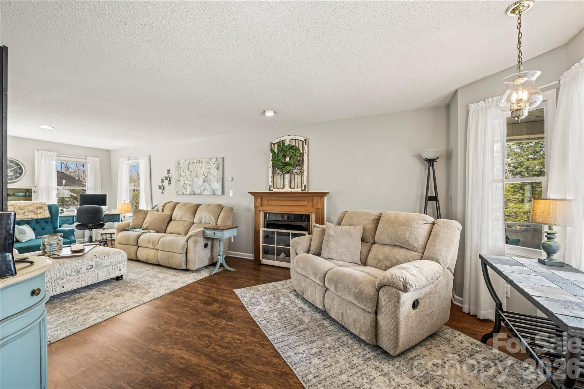 112 Bridlewood Trail - Photo 6