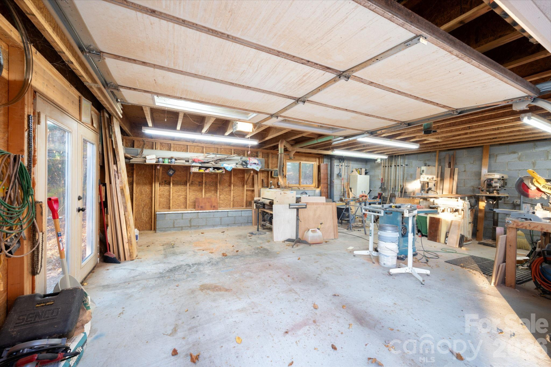 105 Avondale Heights Road - Photo 36