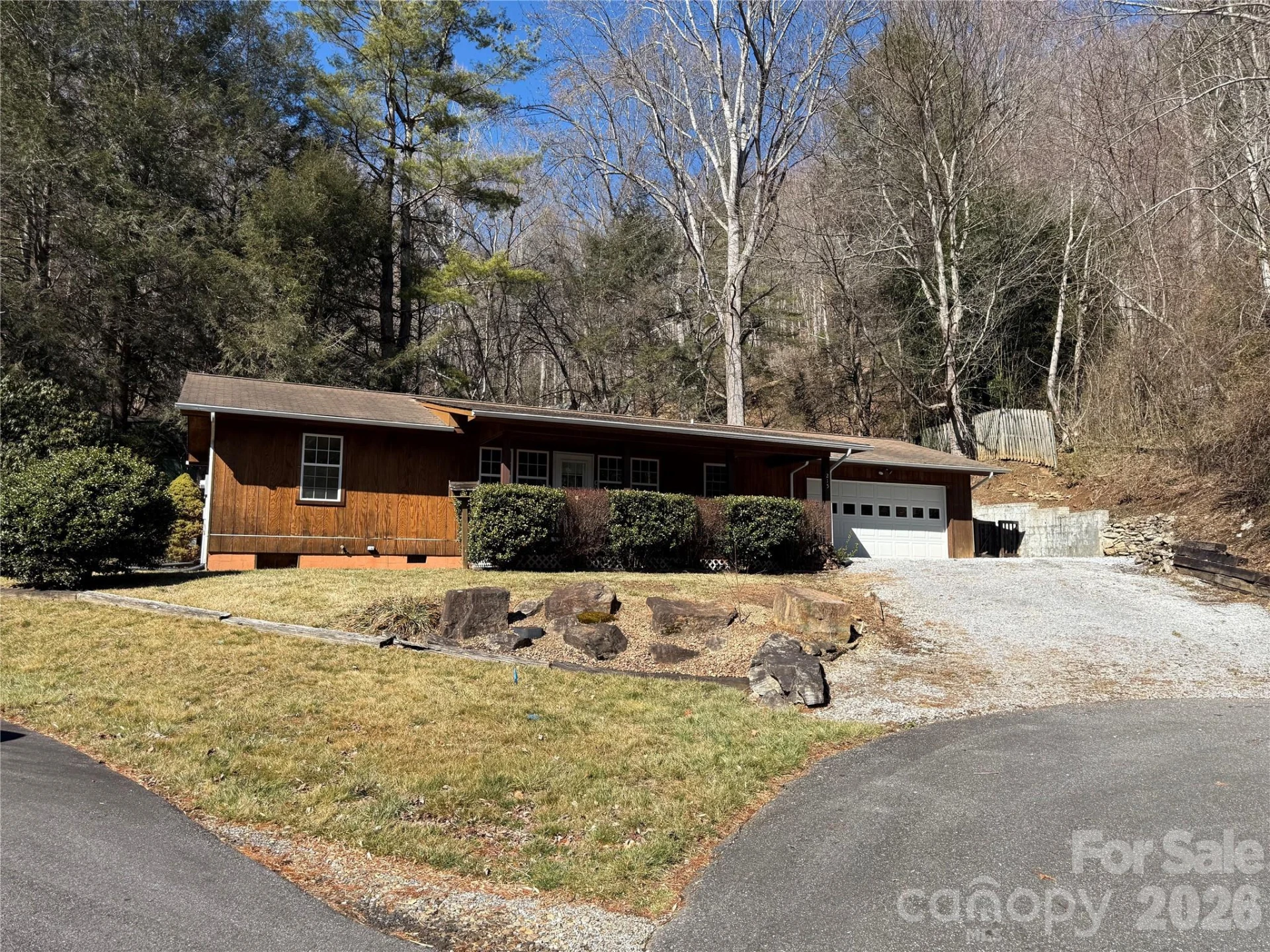 215 Pinellas Lane