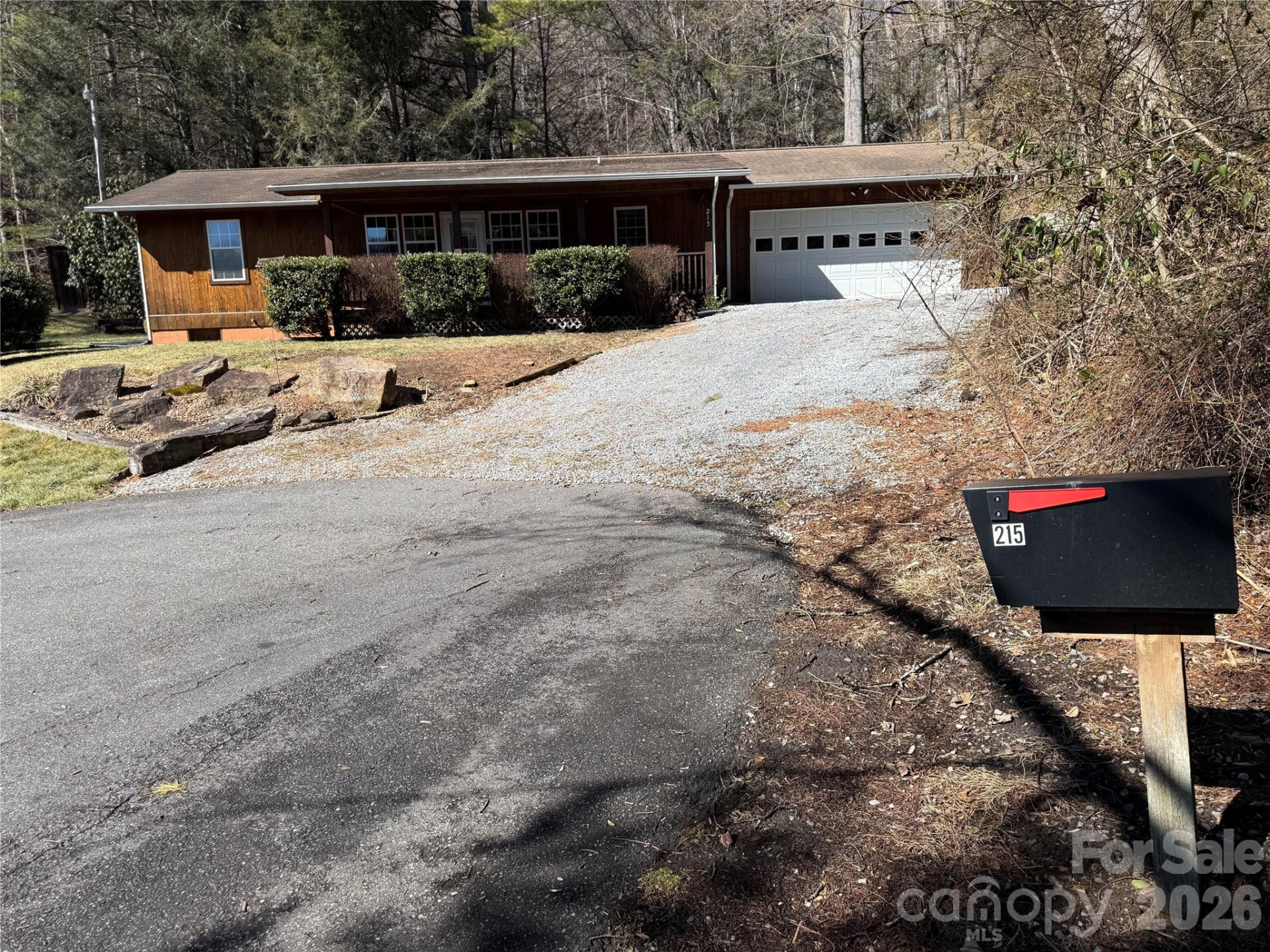 215 Pinellas Lane - Photo 2