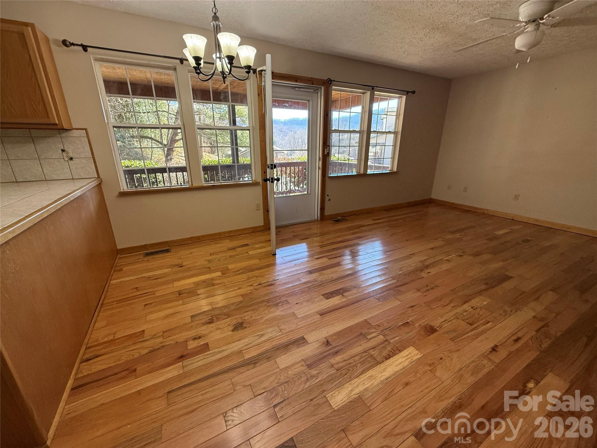 215 Pinellas Lane - Photo 5