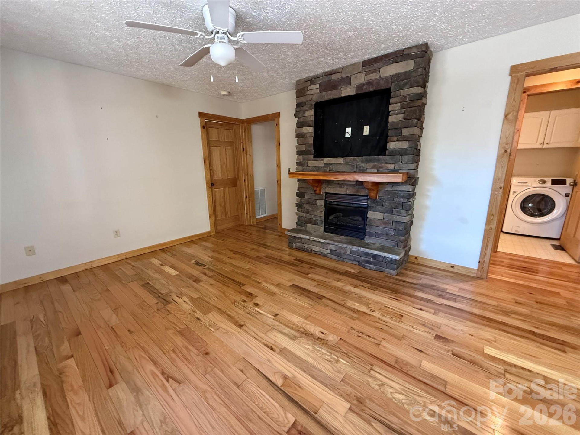 215 Pinellas Lane - Photo 6