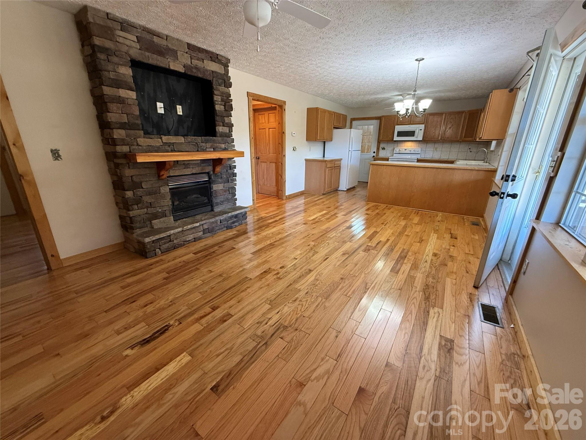 215 Pinellas Lane - Photo 7