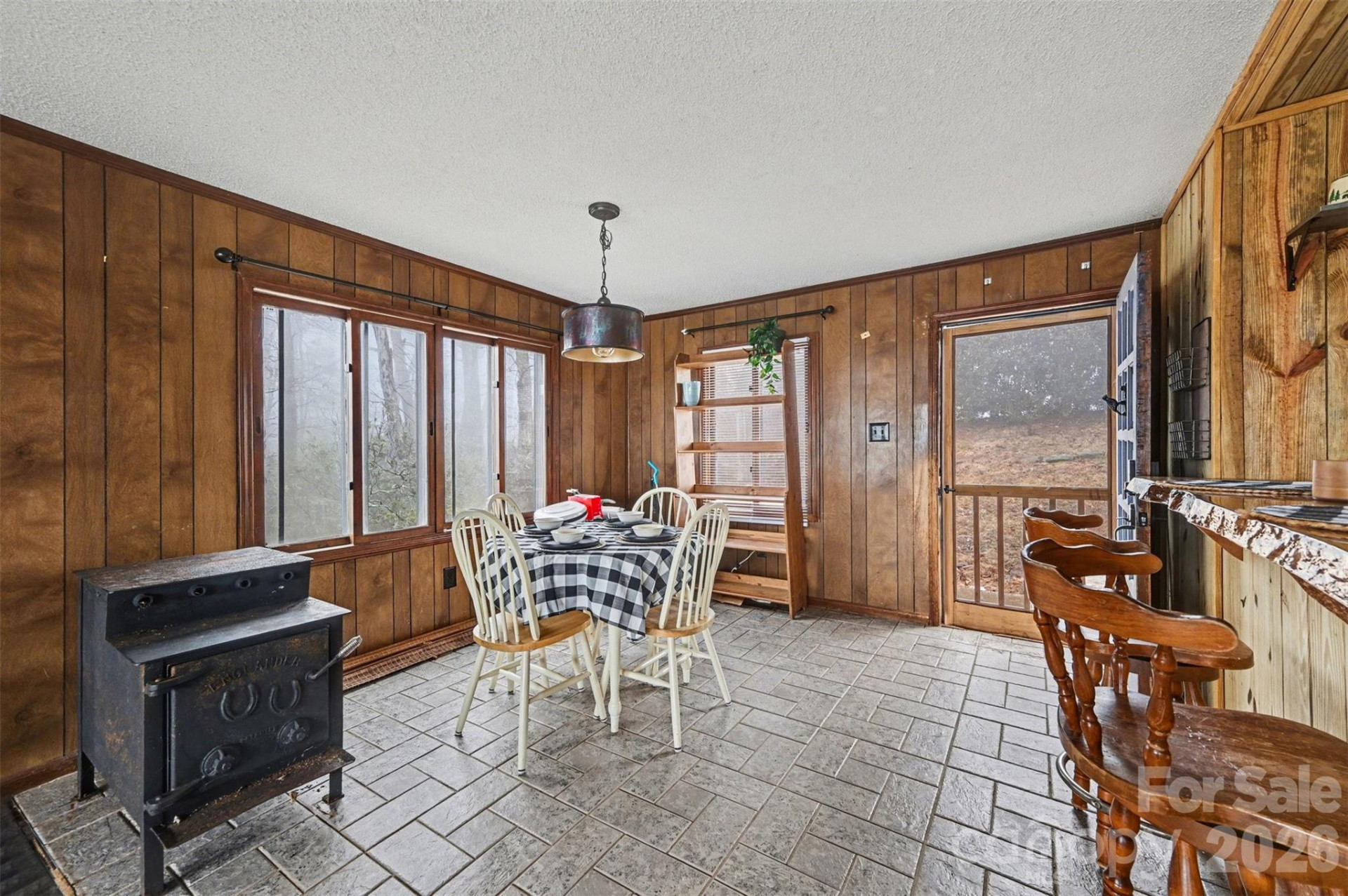 5495 Pine Ridge Drive - Photo 6