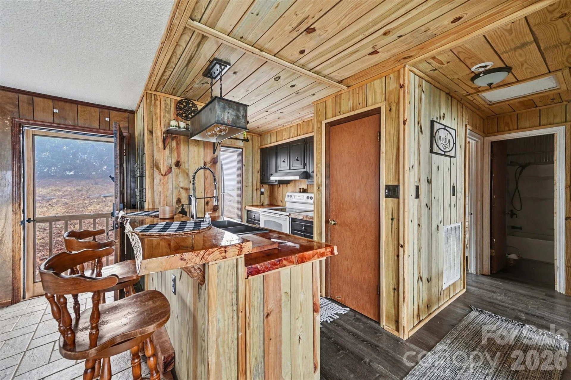5495 Pine Ridge Drive - Photo 7
