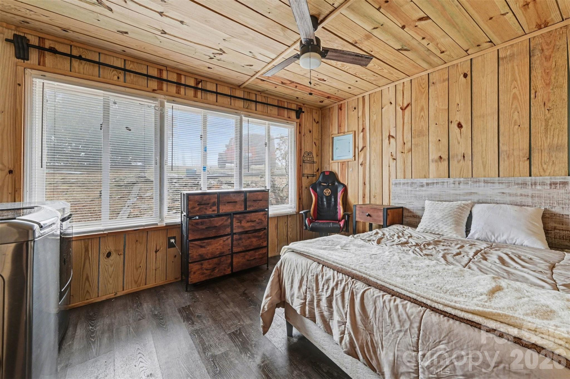 5495 Pine Ridge Drive - Photo 10